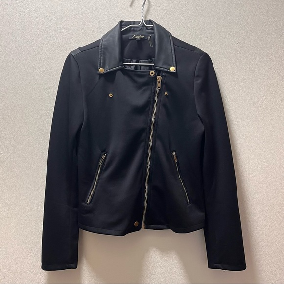 Cecico Jackets & Blazers - Cecico Edgy Chic Urban-Core Jacket, Sz Med, Black with Gold and Faux Fur Details